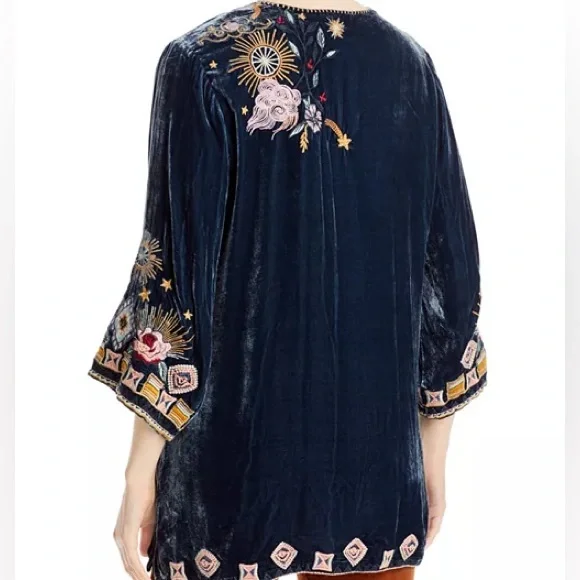 Johnny Was heavily embroidered Selah Velvet Kimono Sleeve Top In Jasper NWT RARE - Picture 4 of 16
